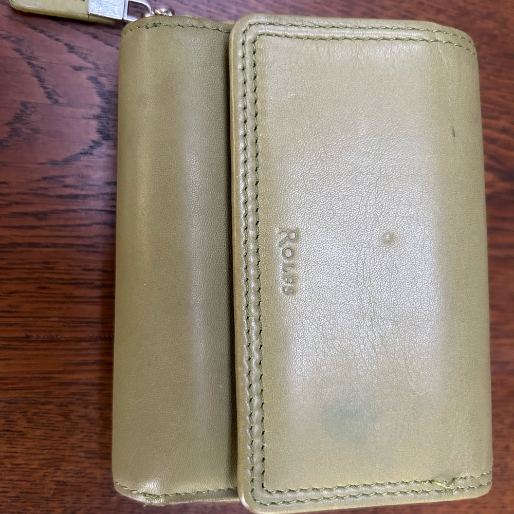 Rolf’s vintage Avocado Green Leather Trifold Wallet w/zipper section & ID window